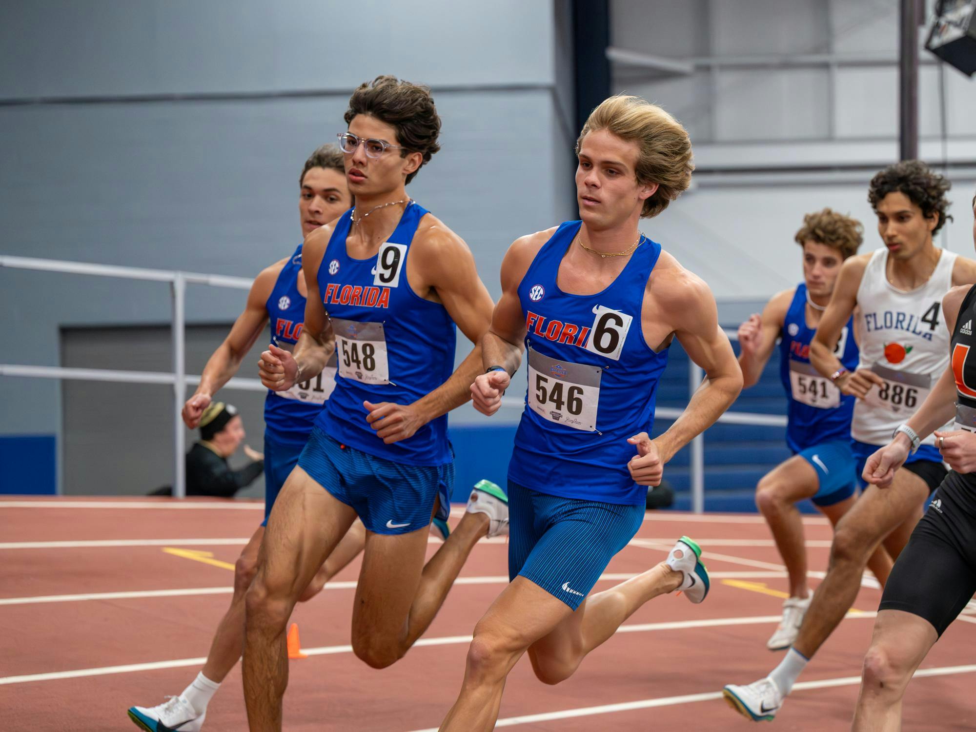 Florida distance runner Gavin Nelson leads the pack in the men’s 1000 during the Jimmy Carnes Invitational in Gainesville, Fla., Friday, Jan. 16, 2026.