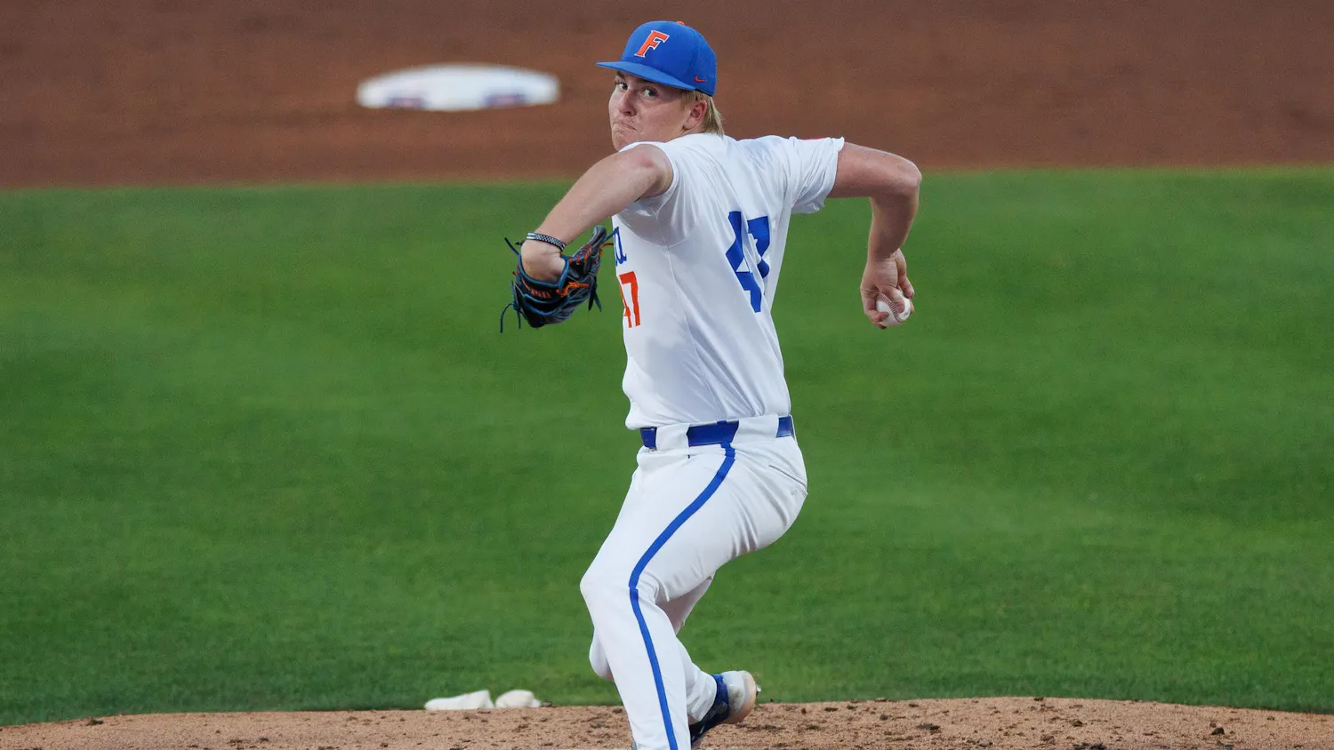 Florida right-handed pitcher Aidan King (47) throws a pitch during an NCAA baseball game against Auburn, Thursday, April 16, 2026, in Gainesville, Fla.