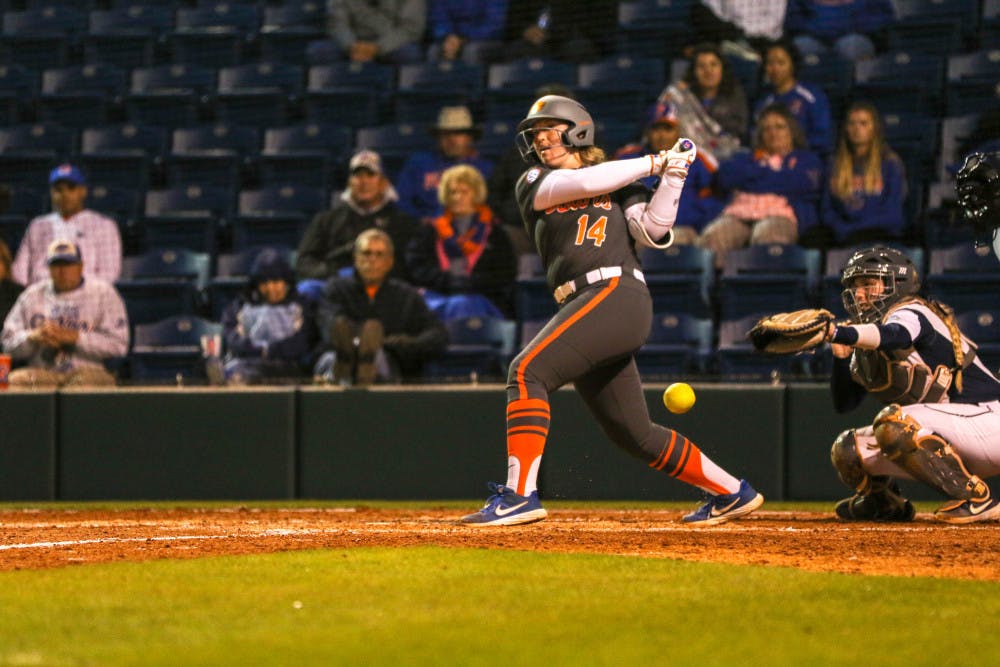 Jordan Roberts' first inning grand slam led Florida to a series win over Auburn.