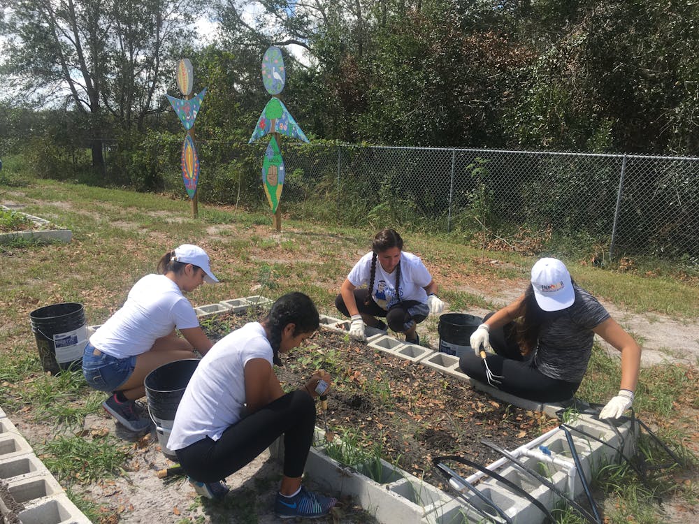 <p><span id="docs-internal-guid-7cd35e43-b831-6b4b-b069-8a5d996c34c7"><span>UF students traveled to Apopka, Florida, on Saturday to volunteer with the Farmworkers Association of Florida. They transplanted cabbage plants into new vegetation beds at a community garden.</span></span></p>