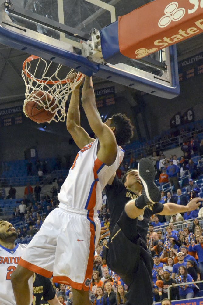 Devin Robinson dunks during Florida's win against Vanderbilt on Feb. 18.