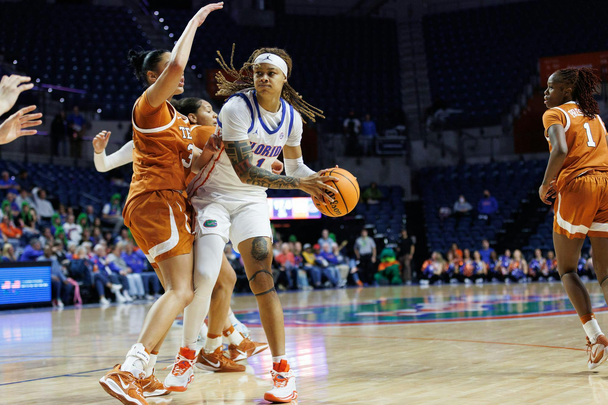 Florida forward Jade Weathersby (1) dribbles during the second quarter/half of an NCAA basketball game against Texas, Thursday, Jan. 29, 2026, in Gainesville, Fla.