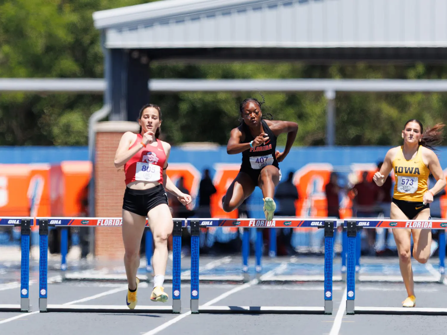 Marianna Wright competes in the women’s 400 meter hurdles during the Tom Jones Memorial Invitational in Gainesville, Fla., Friday, April 17, 2026.
