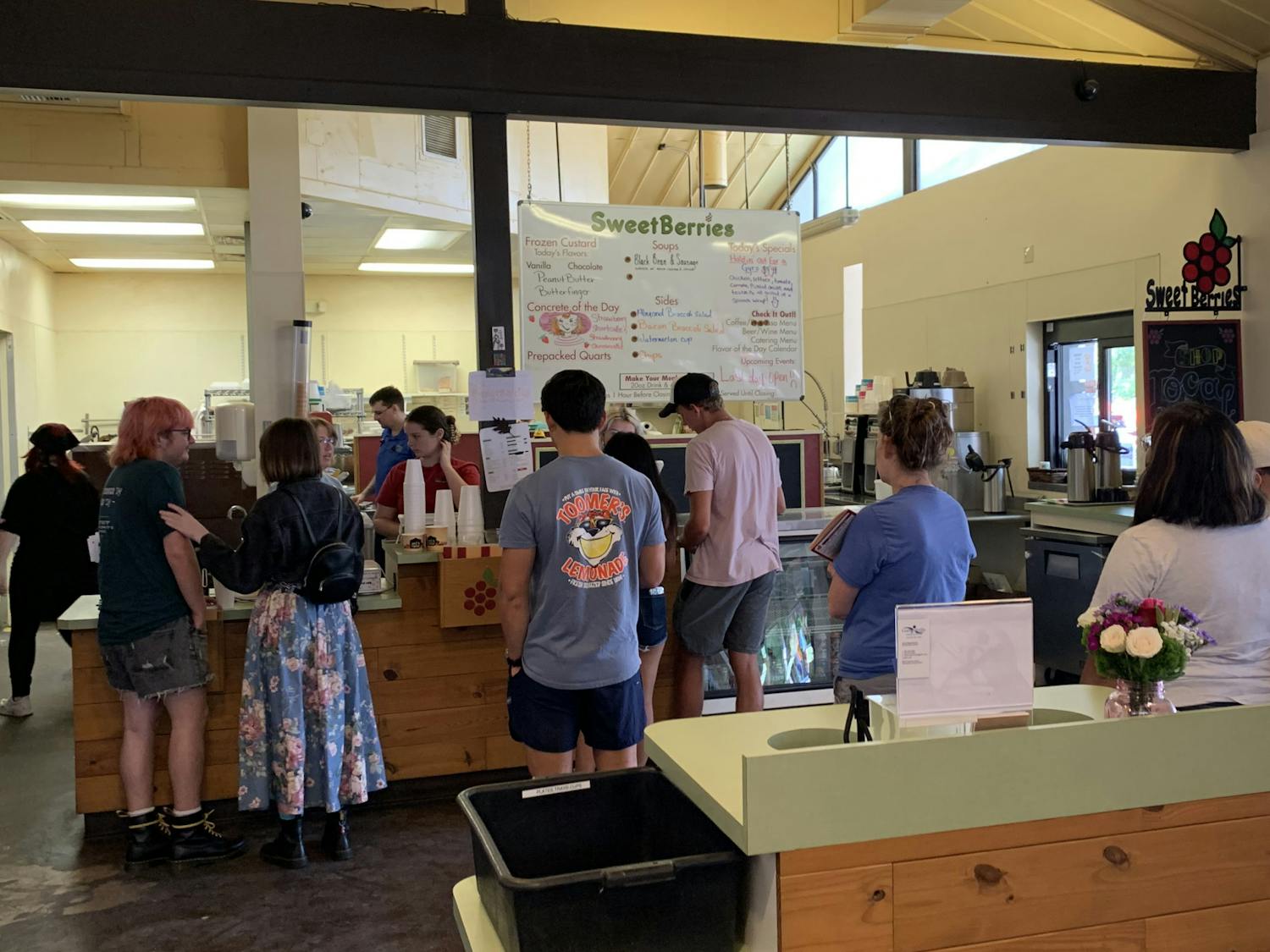 Patrons enjoy their favorite menu items at Sweetberries Eatery and Frozen Custard for the last time before the shop relocates Sunday, July 17, 2022.