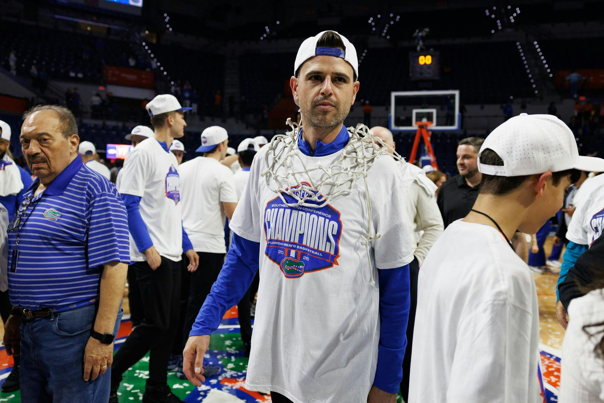 Florida head coach Todd Golden celebrates Florida’s SEC Championship win after an NCAA basketball game against Arkansas, Saturday, Feb.28, 2026, in Gainesville, Fla.
