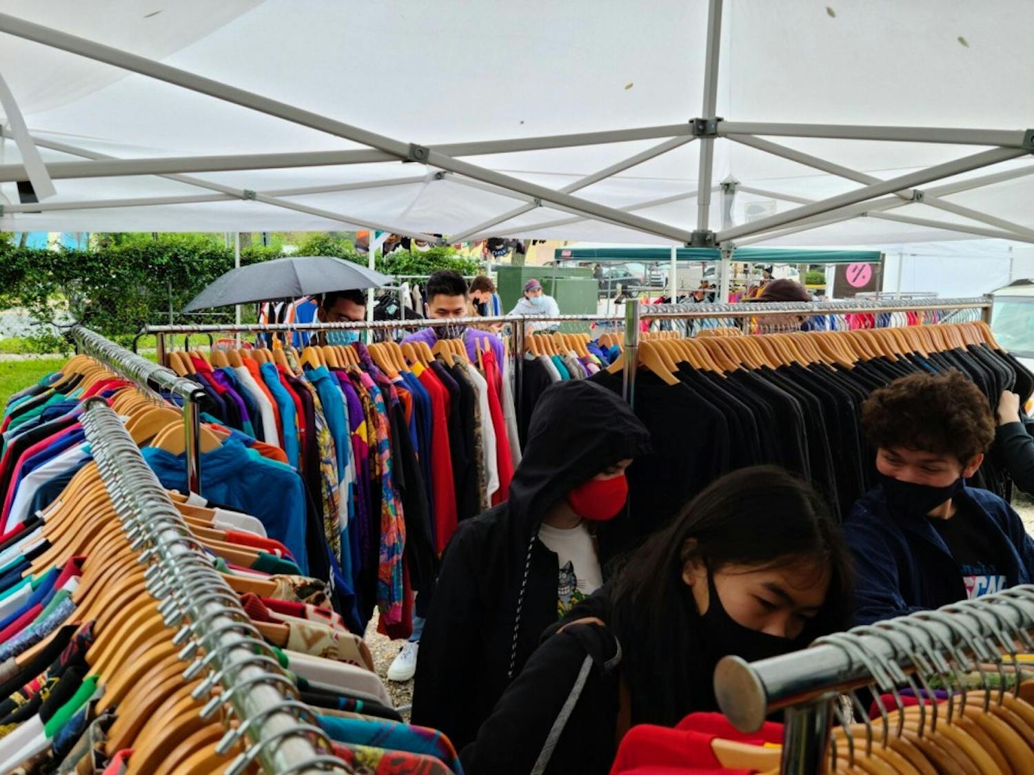 Patrons browse a vintage market in Oct. 2020.
