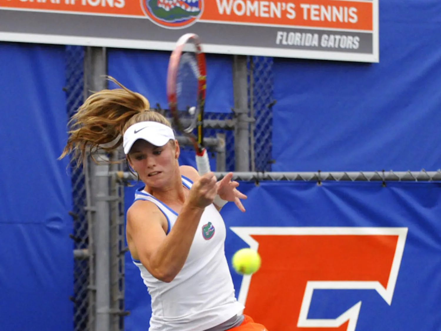 Belinda Woolcock returns a ball during a ball during Florida's win against South Florida on Jan. 27 at the Ring Tennis Complex.
