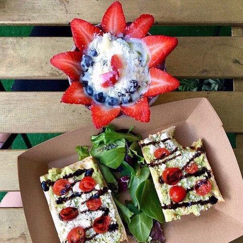 The Good Berry Açai Bowls, located at 16 NW 18th St. in Midtown, held its grand opening on Tuesday