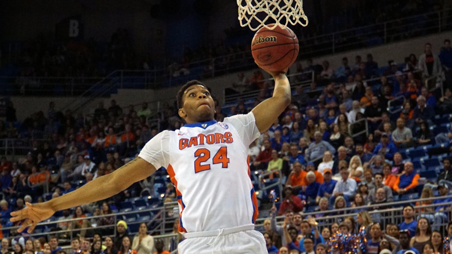 UF’s Justin Leon soars for a dunk during Florida’s 95-63 win against Auburn on Jan. 23, 2016, in the O’Connell Center.