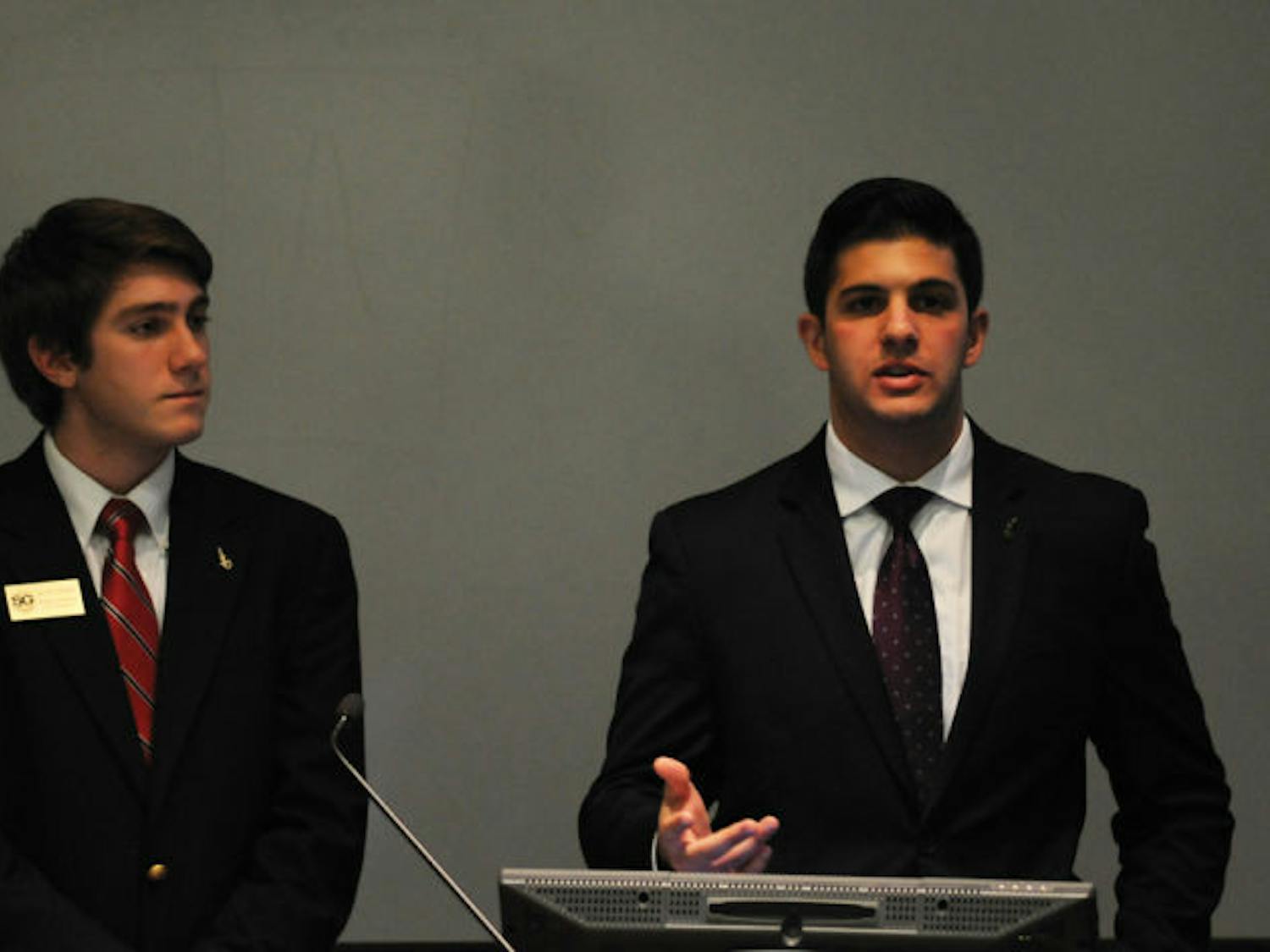 Senate Pro-Tempore Elliot Grasso and Senate President Cory Yeffet unveil their legislative agenda plan at Tuesday night’s Student Senate meeting.