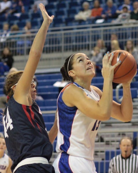 Senior center Azania Stewart has picked up her play as of late, scoring 14 points against Ole Miss and 12 against LSU. She is averaging 9.2 points and 6.6 rebounds in UF’s last five games.