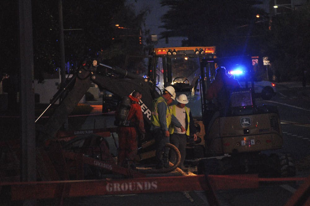 <p>A construction team works to fix a break in the gas line on Museum Road. The gas leak diverted cars and pedestrians for about five hours on Monday, Jan. 5.&nbsp;</p>