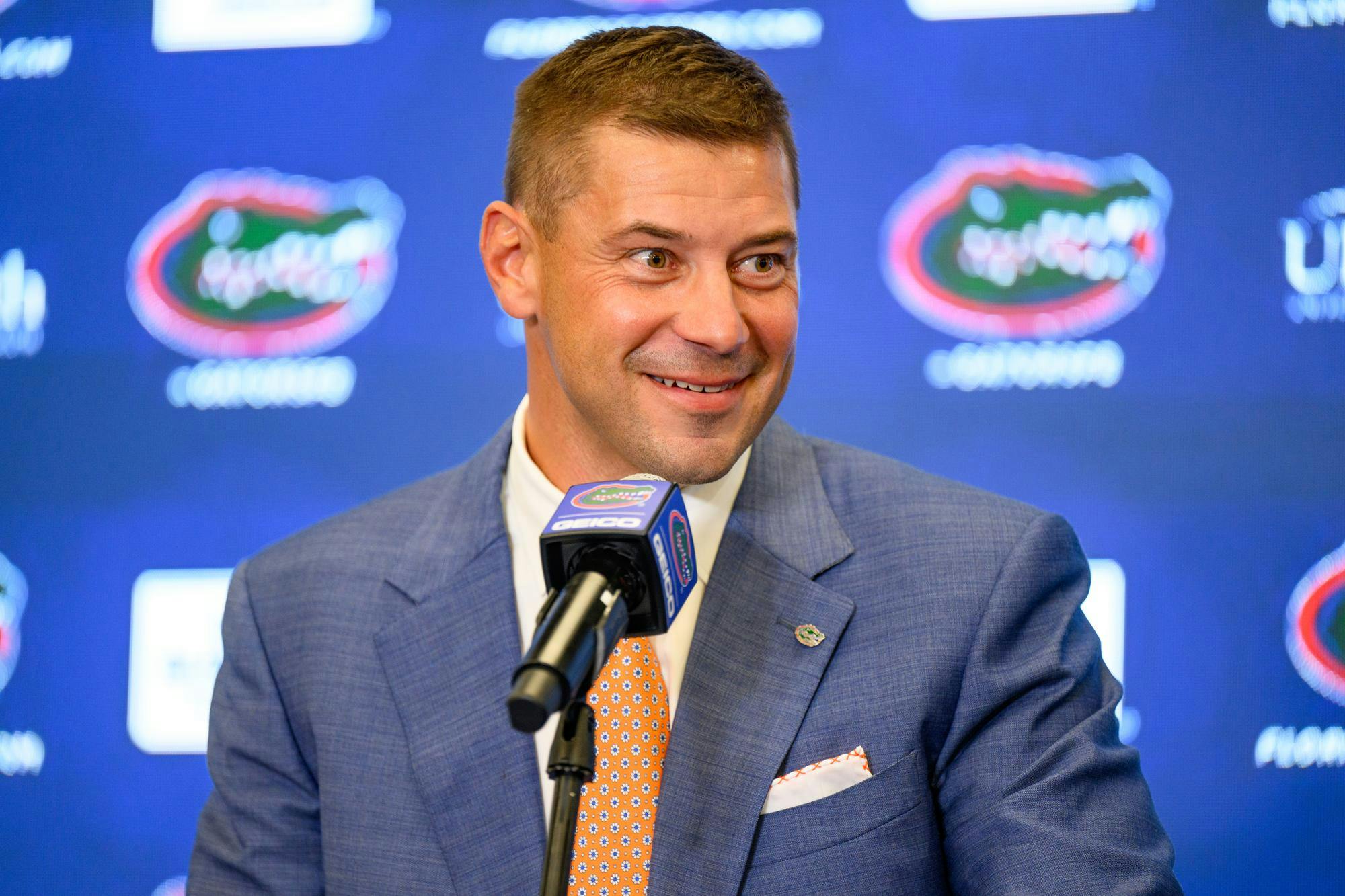 Florida&#x20;head&#x20;coach&#x20;Jon&#x20;Sumrall&#x20;speaks&#x20;during&#x20;his&#x20;introductory&#x20;press&#x20;conference&#x20;at&#x20;Heavener&#x20;Football&#x20;Training&#x20;Center&#x20;in&#x20;Gainesville,&#x20;Fla.,&#x20;Monday,&#x20;Dec.&#x20;1,&#x20;2025.