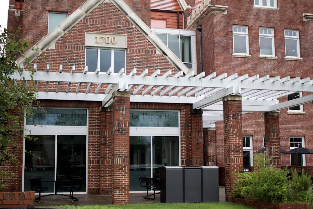 The Paper Bag Deli is opening a satellite location on Stadium Rd replacing Sweetberries on campus location. The new shop anticipates customers on Sunday, June 29, 2025. 
