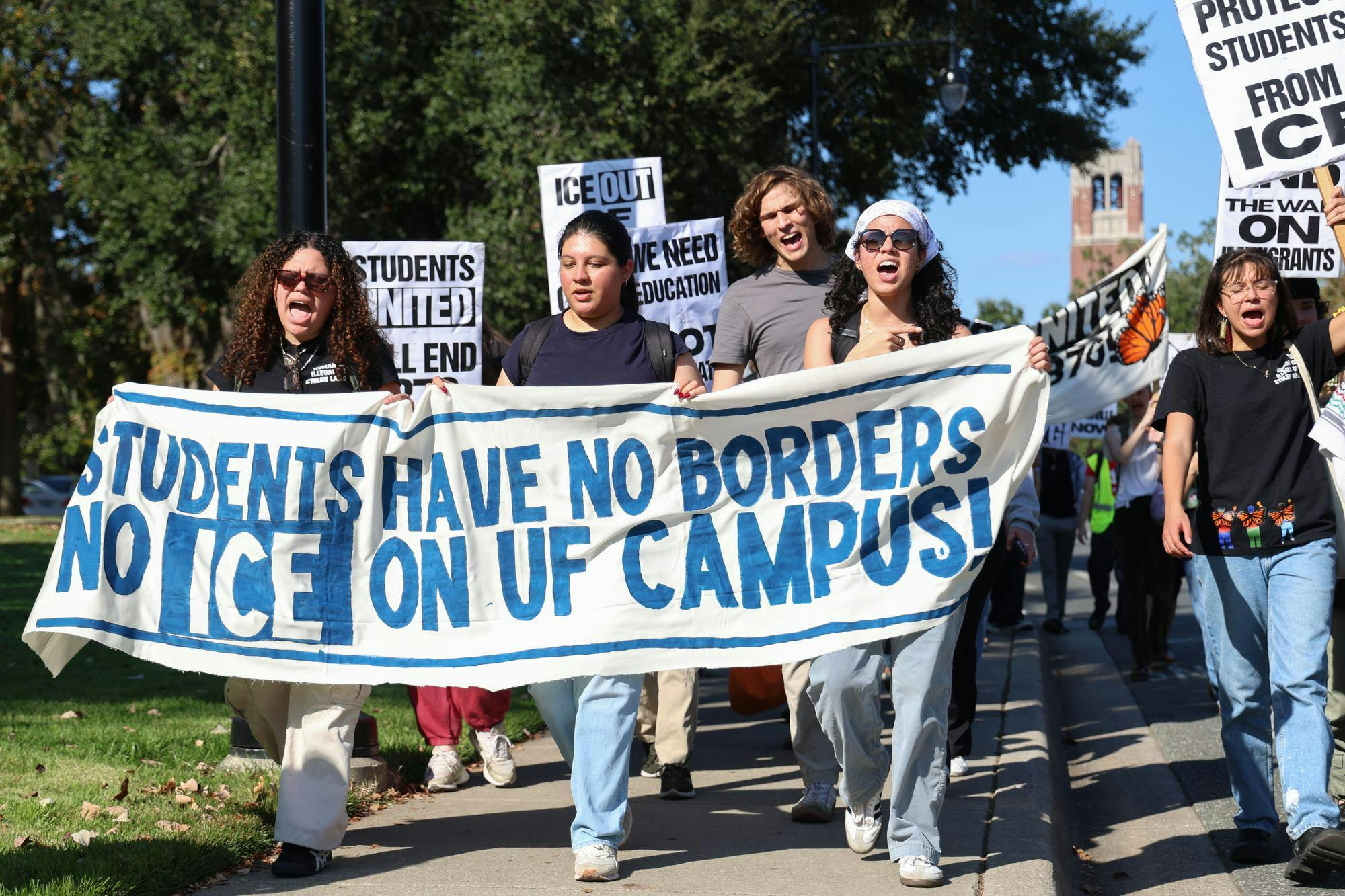 Students&#x20;participate&#x20;in&#x20;a&#x20;Students&#x20;for&#x20;Socialism&#x20;at&#x20;the&#x20;University&#x20;of&#x20;Florida&#x20;walkout&#x20;to&#x20;demand&#x20;UFPD&#x20;end&#x20;its&#x20;287&#x28;g&#x29;&#x20;agreement&#x20;with&#x20;ICE&#x20;at&#x20;Turlington&#x20;Plaza,&#x20;Thursday,&#x20;Nov.&#x20;20,&#x20;2025.