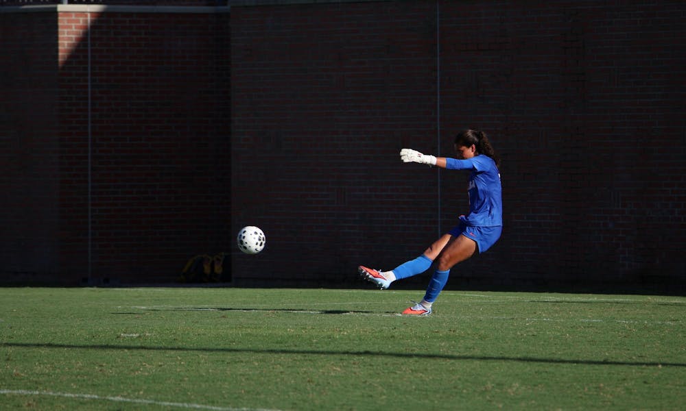 Paloma Peña (0) kicks the ball across the pitch at Dizney R. Stadium on Sept. 21, 2025. 
