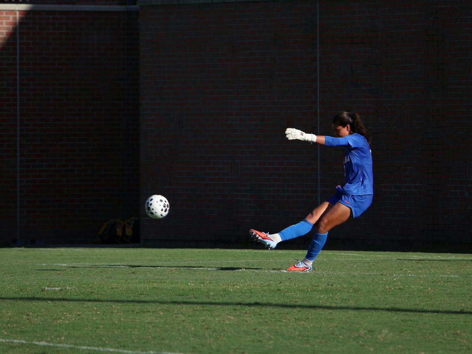 Paloma Peña (0) kicks the ball across the pitch at Dizney R. Stadium on Sept. 21, 2025.