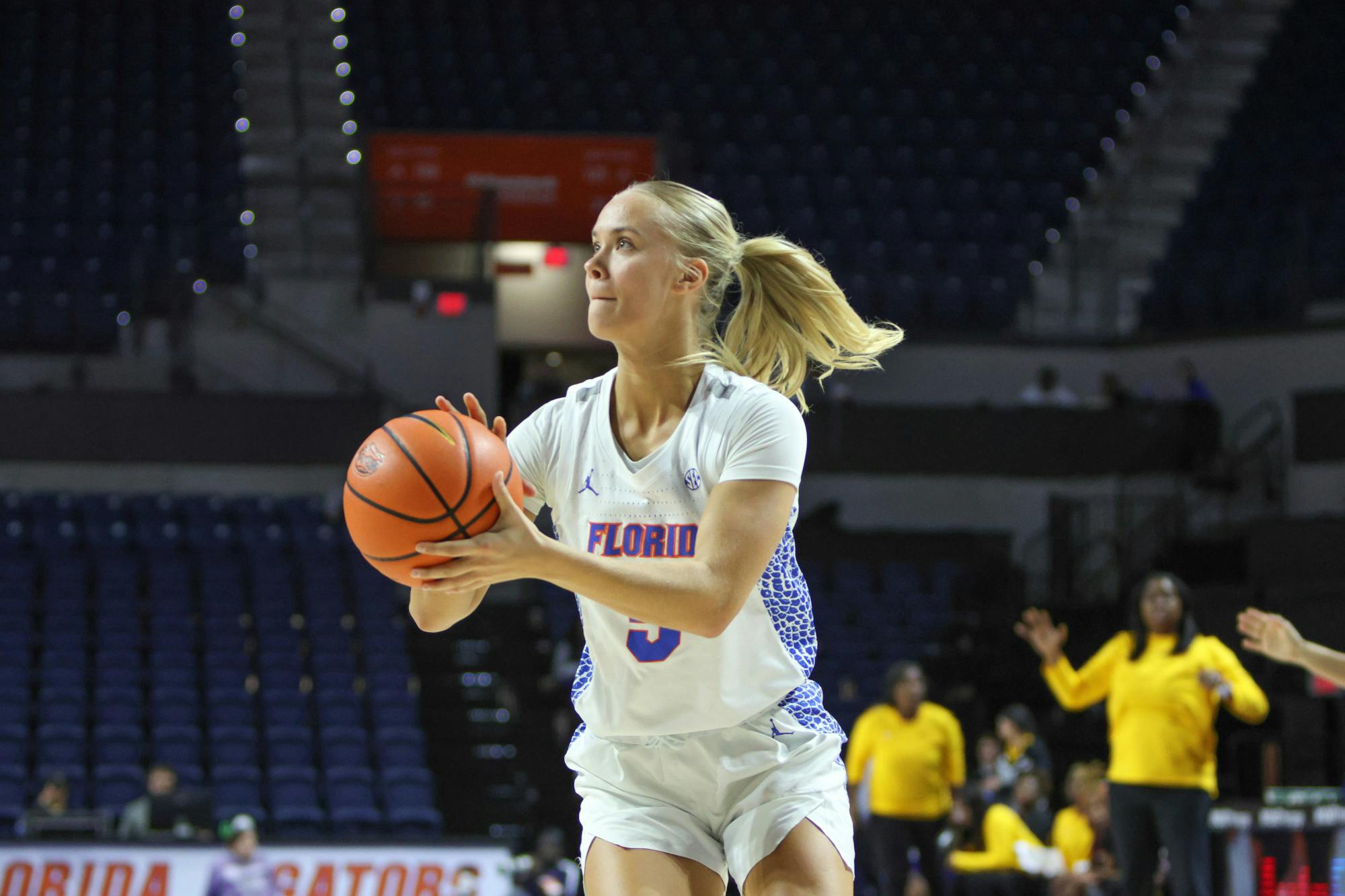 Florida sophomore Alberte Rimdal lines up for a shot against Bethune-Cookman Friday, Nov. 18, 2022. 