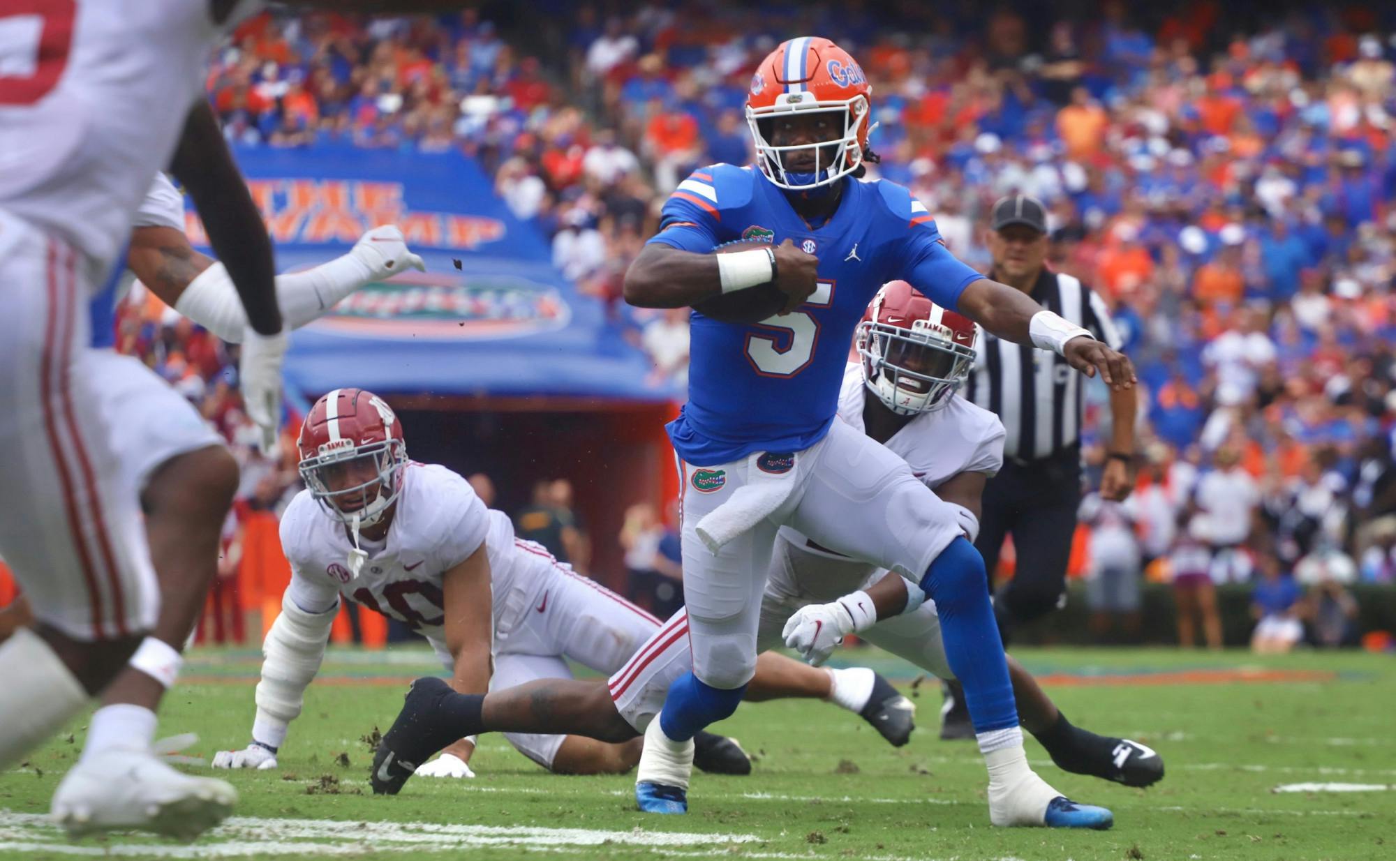 Gators Nearly Topple Goliath, Early Missed XP Haunts Sellout Home Crowd ...