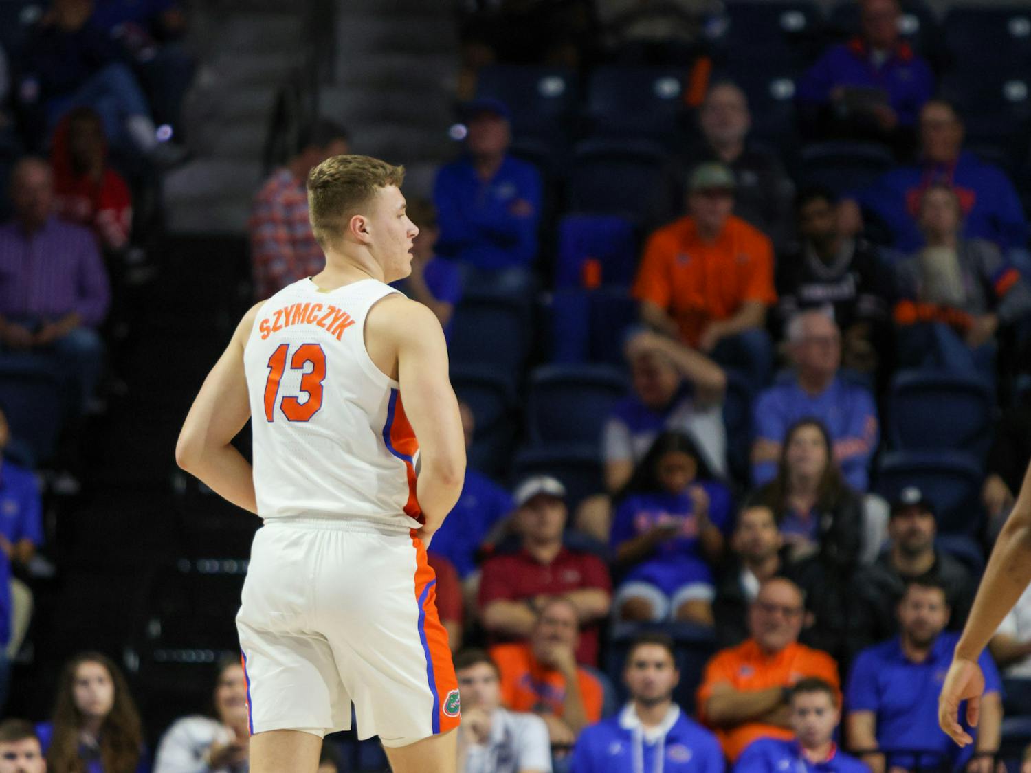Aleks Szymczyk stands on the court in the Gators men's basketball's 81-60 win against South Carolina Gamecocks on Wednesday, Jan. 25, 2023. 
