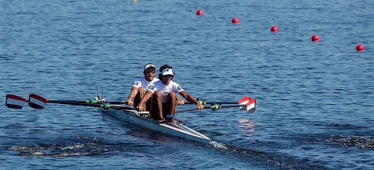 Eldeib (front) and his partner row in the lightweight double race during the 2017 Rowing Championship in Sarasota, Florida.
