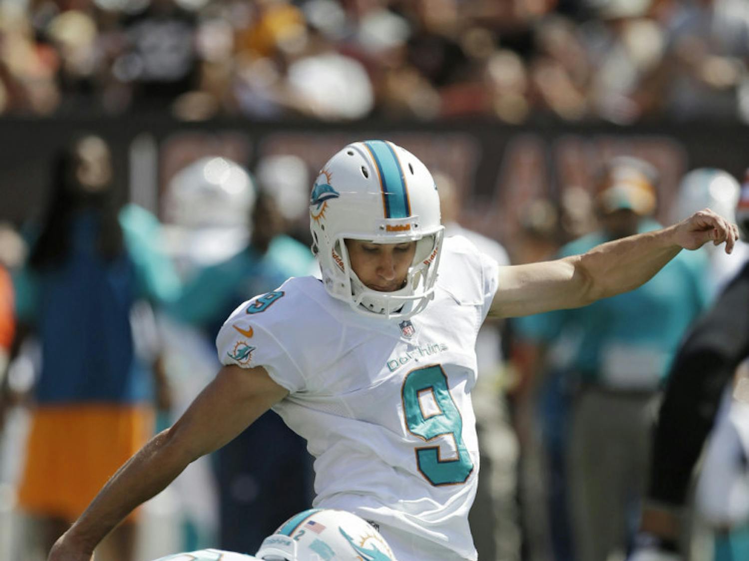 Caleb Sturgis kicks a 45-yard field goal against the Cleveland Browns in the first quarter of Miami’s 23-10 victory on Sunday.