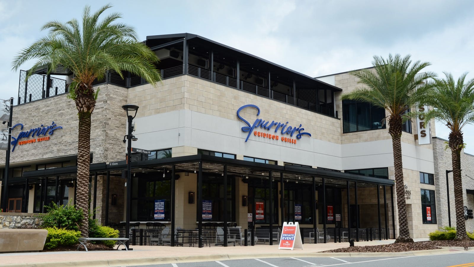 Spurrier’s Gridiron Grille announces official opening to the public - The Independent Florida Alligator