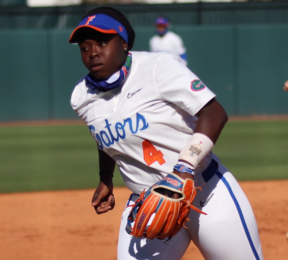 Florida third baseman Charla Echols jogs to the dugout during a matchup with FSU, March 2021.