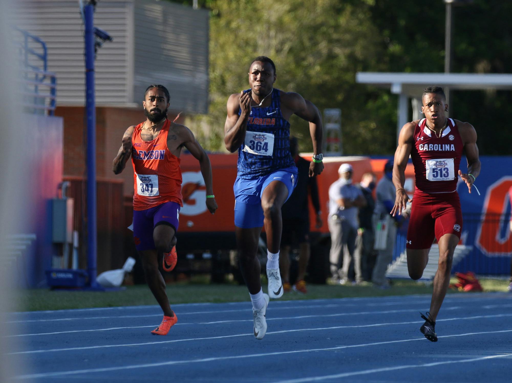 Florida track and field sets new collegiate 4x400 relay record at Tom