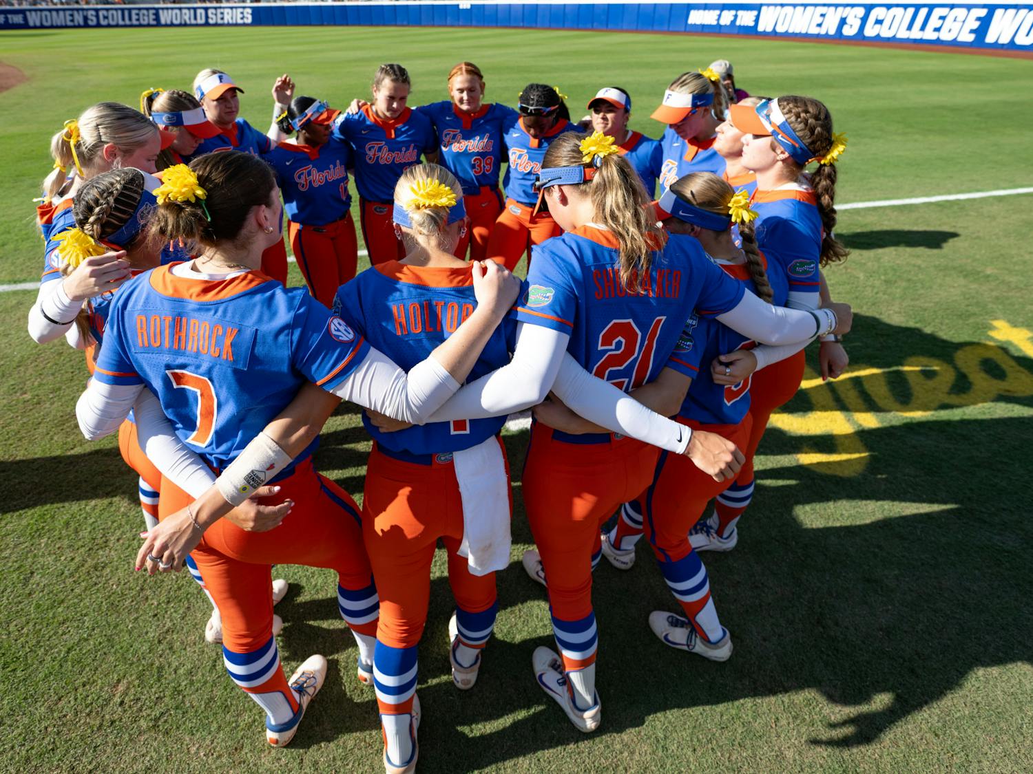 The Gators huddle before the fifth game of the NCAA Women’s College World Series vs. the Tennessee Lady Volunteers on Friday, May 30, 2025, at Devon Park in Oklahoma City, Oklahoma.
