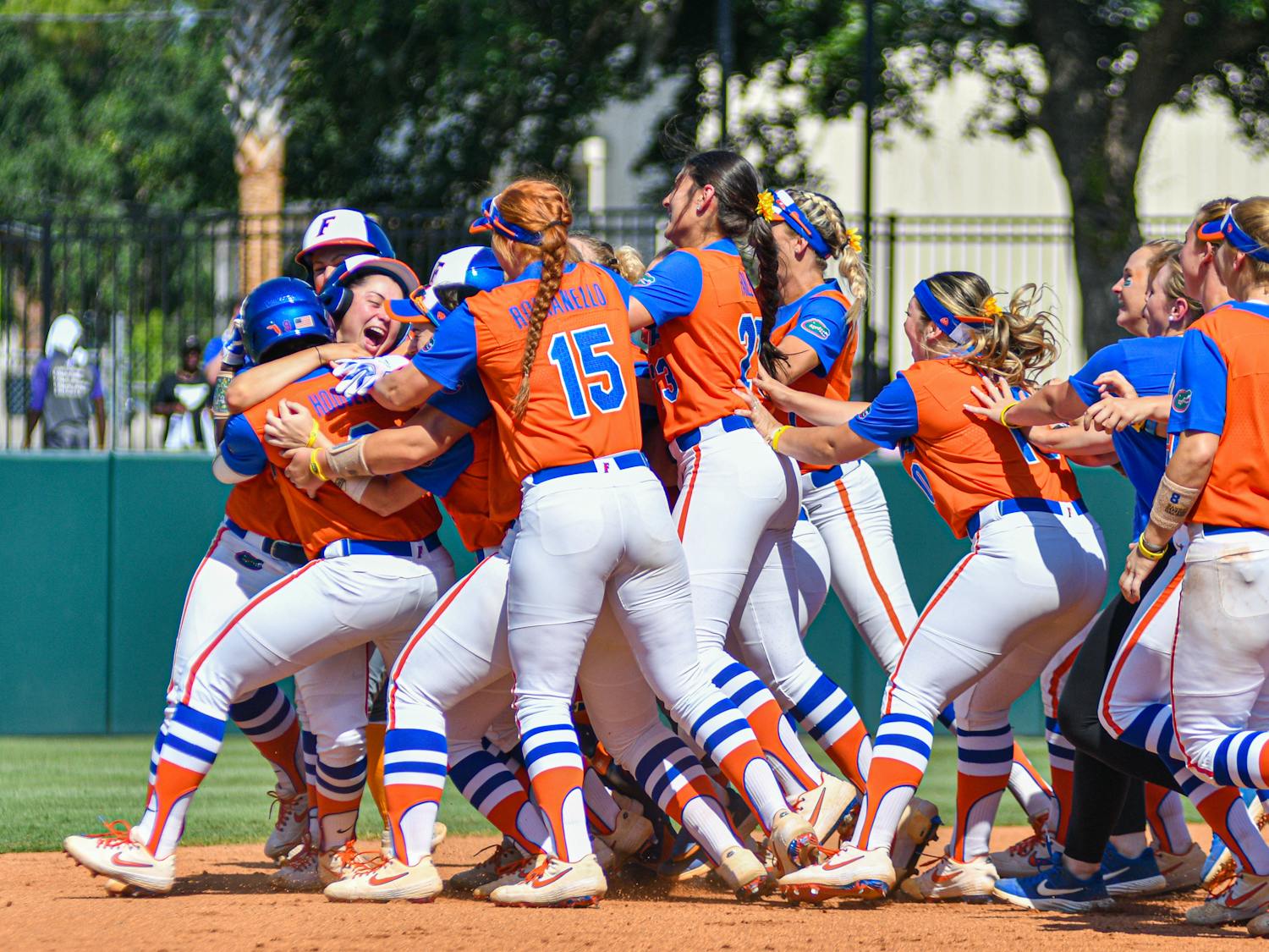 Florida will advance to its third-consecutive Women's College World Series following a walkoff hit from outfielder Jaimie Hoover against the Tennessee Volunteers on Sunday.