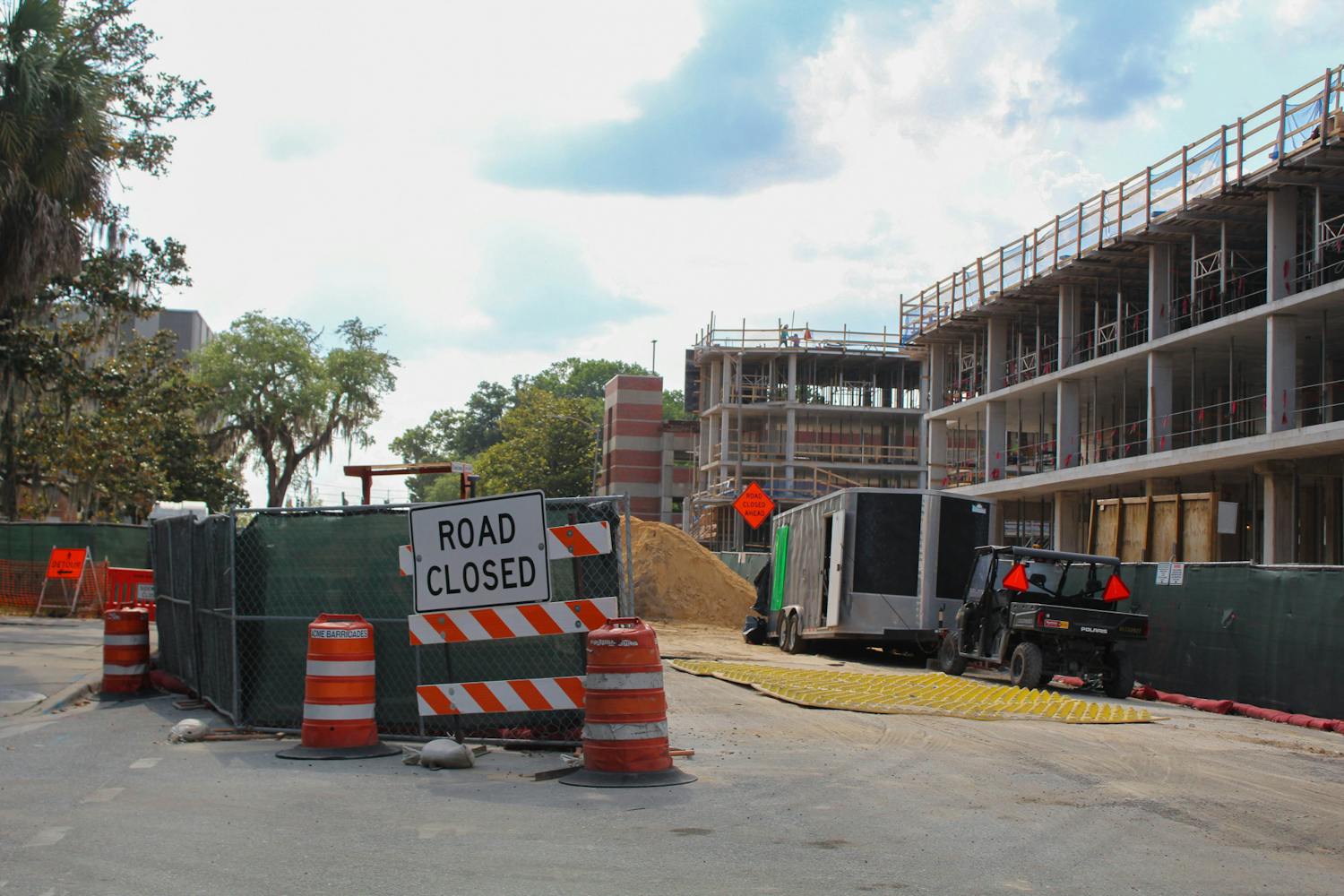 Construction on UF campus along Museum Road shutters bus routes and commutes across the university.