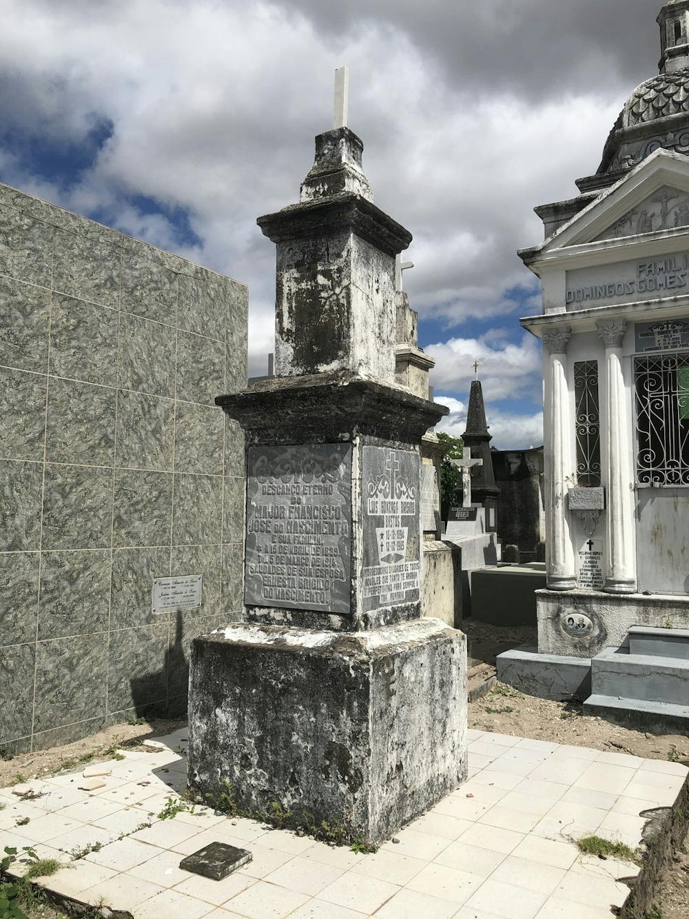 The tomb of Francisco José do Nascimento, nicknamed "Sea Dragon," caked in dirt when UF history graduate student Licinio Nunes de Miranda found it in July. [Courtesy of Licinio Nunes de Miranda]