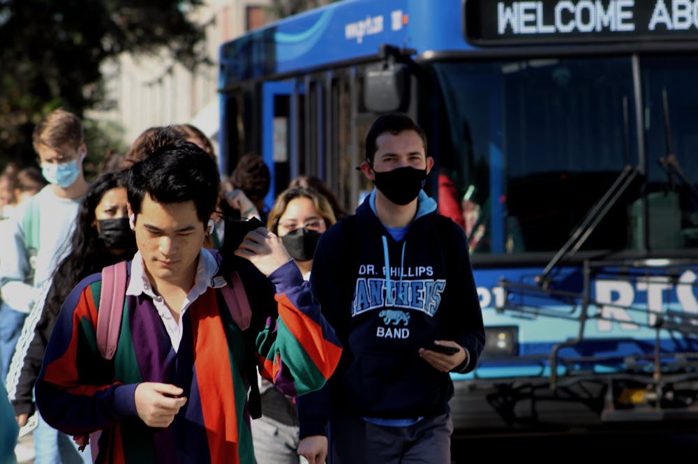 UF students exit RTS buses at The Hub on Friday, Jan. 14, 2021. 