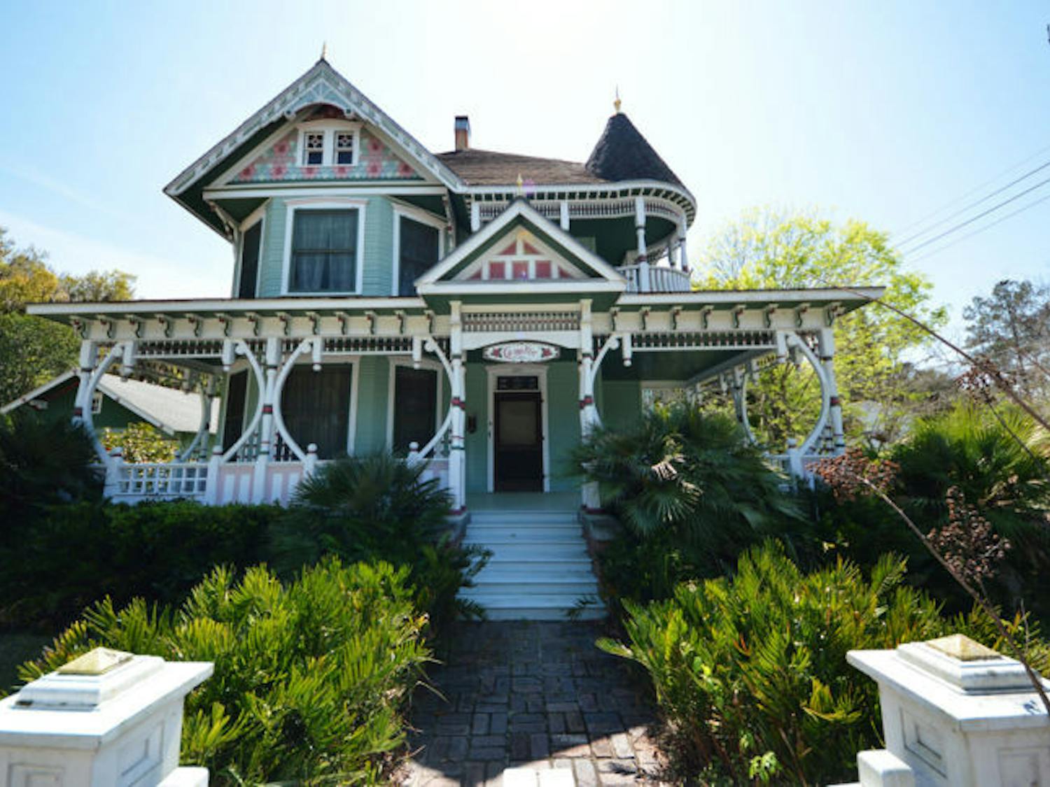 In a downtown Gainesville mansion, eight students will participate in a three-month technology mentoring program known as HackerHouse. The students will work to make a prototype to win $50,000.