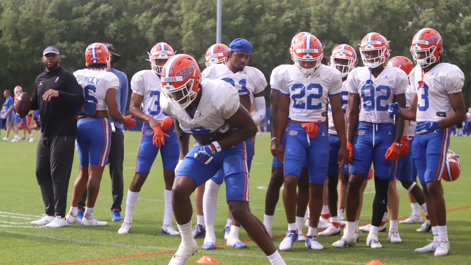 Wide receiver Justin Shorter goes through a practice drill April 5, 2022.
