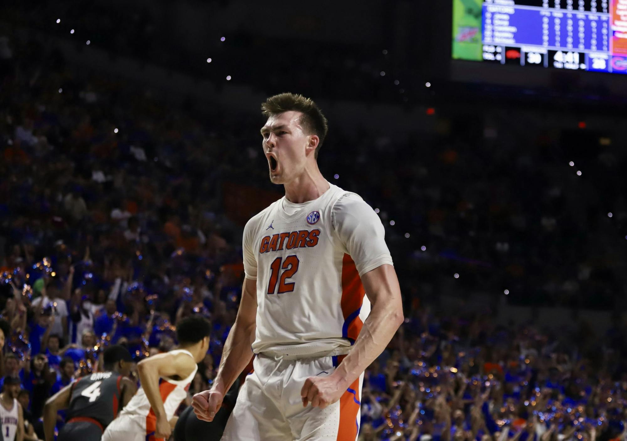 Colin Castleton has elected to use his fifth year of eligibility to play one more season in Gainesville. 