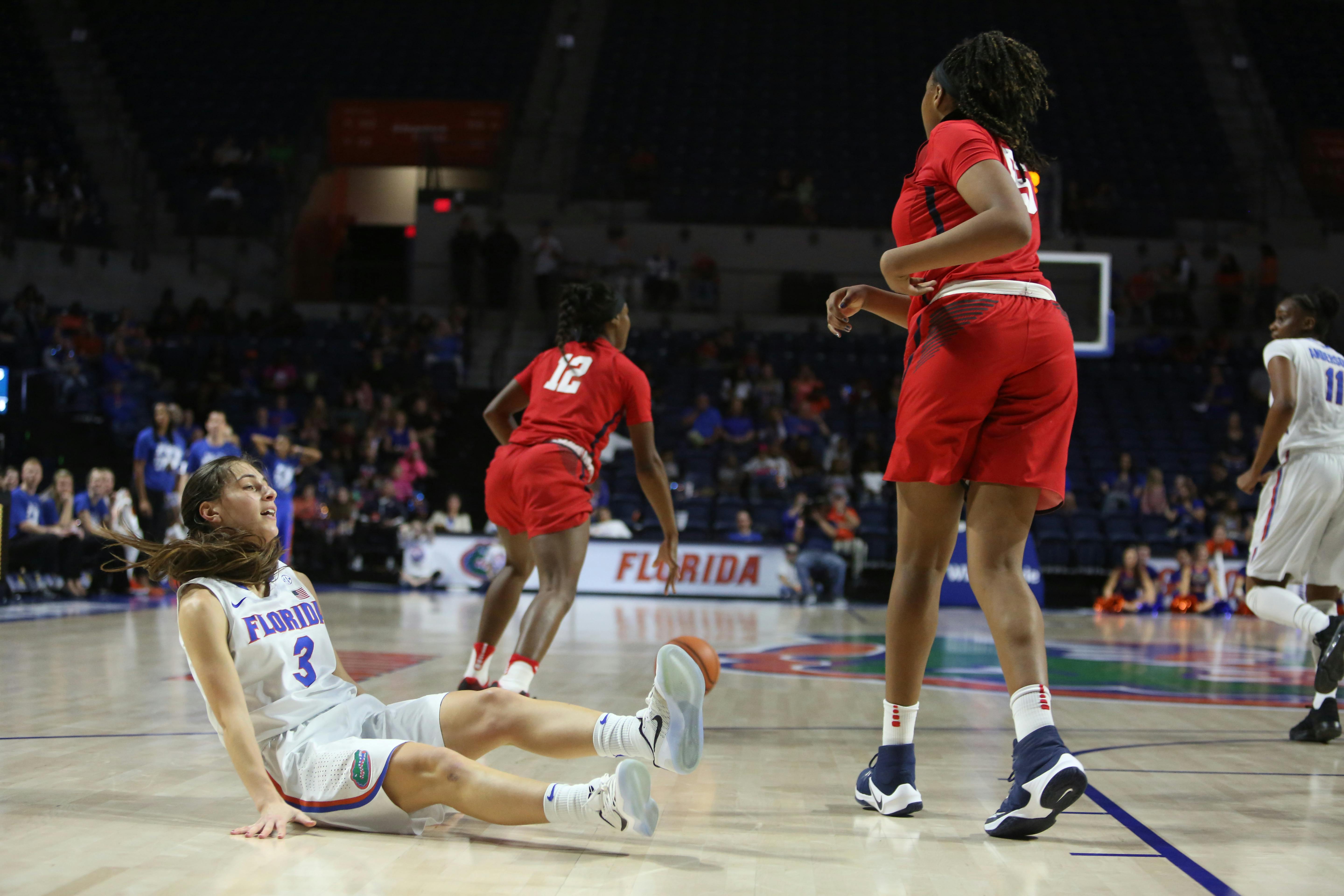 Florida guard Funda Nakkasoglu's 19 points against Georgia on Sunday wasn't enough to propel the Gators to a win over the Bulldogs.