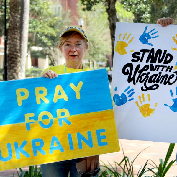 Gators gather in support of Ukraine in conflict with Russia