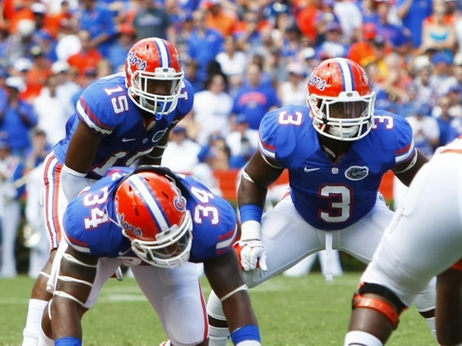 Linebacker Jelani Jenkins (3) waits for a snap against Bowling Green during Florida's 27-14 win on Sept. 1 at Ben Hill Griffin Stadium. Jenkins suffered a fractured thumb in his right thumb the next week against Texas A&M.