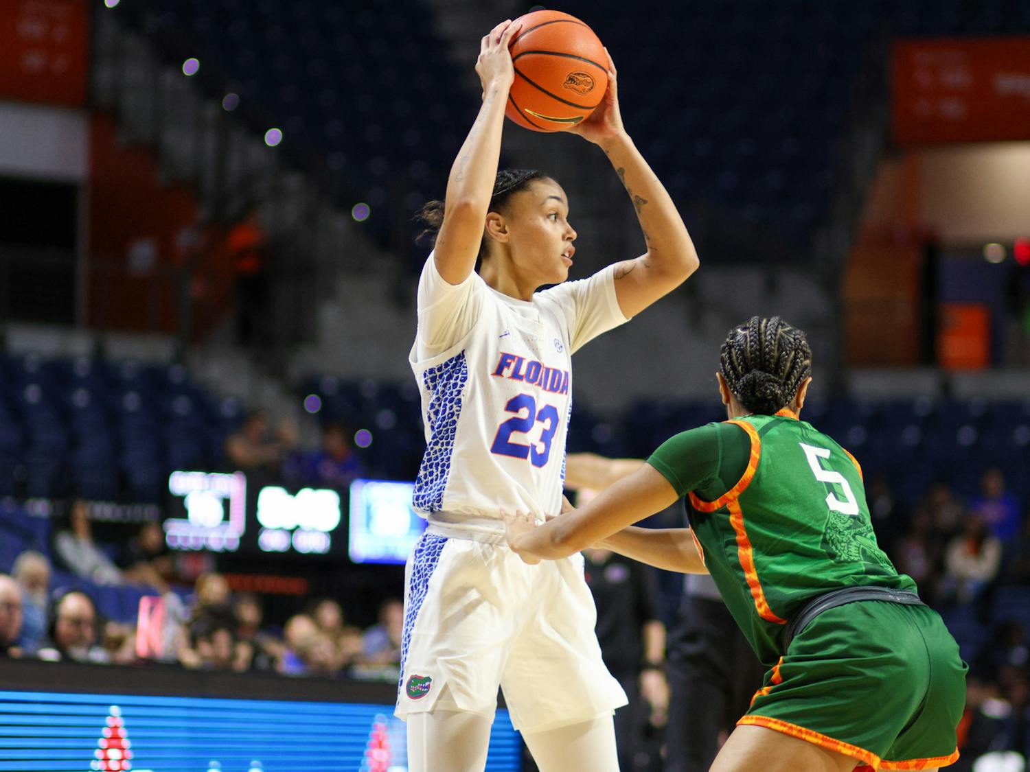 Florida guard Leilani Correa scans the court in the Gators' 92-54 win against the Florida A&M Rattlers on Monday, Nov. 13, 2023.