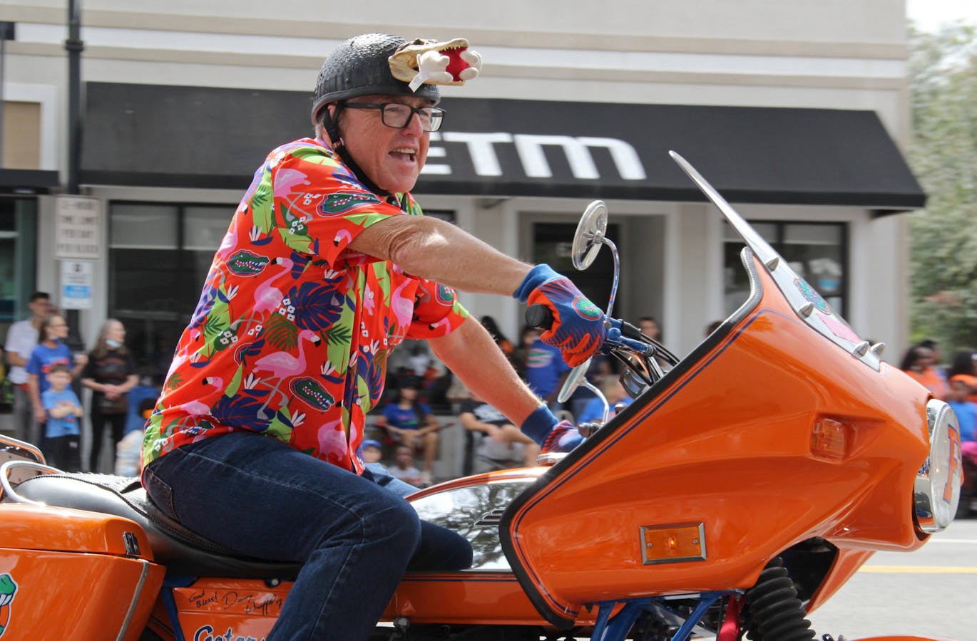 UF Parade Returns The Independent Florida Alligator