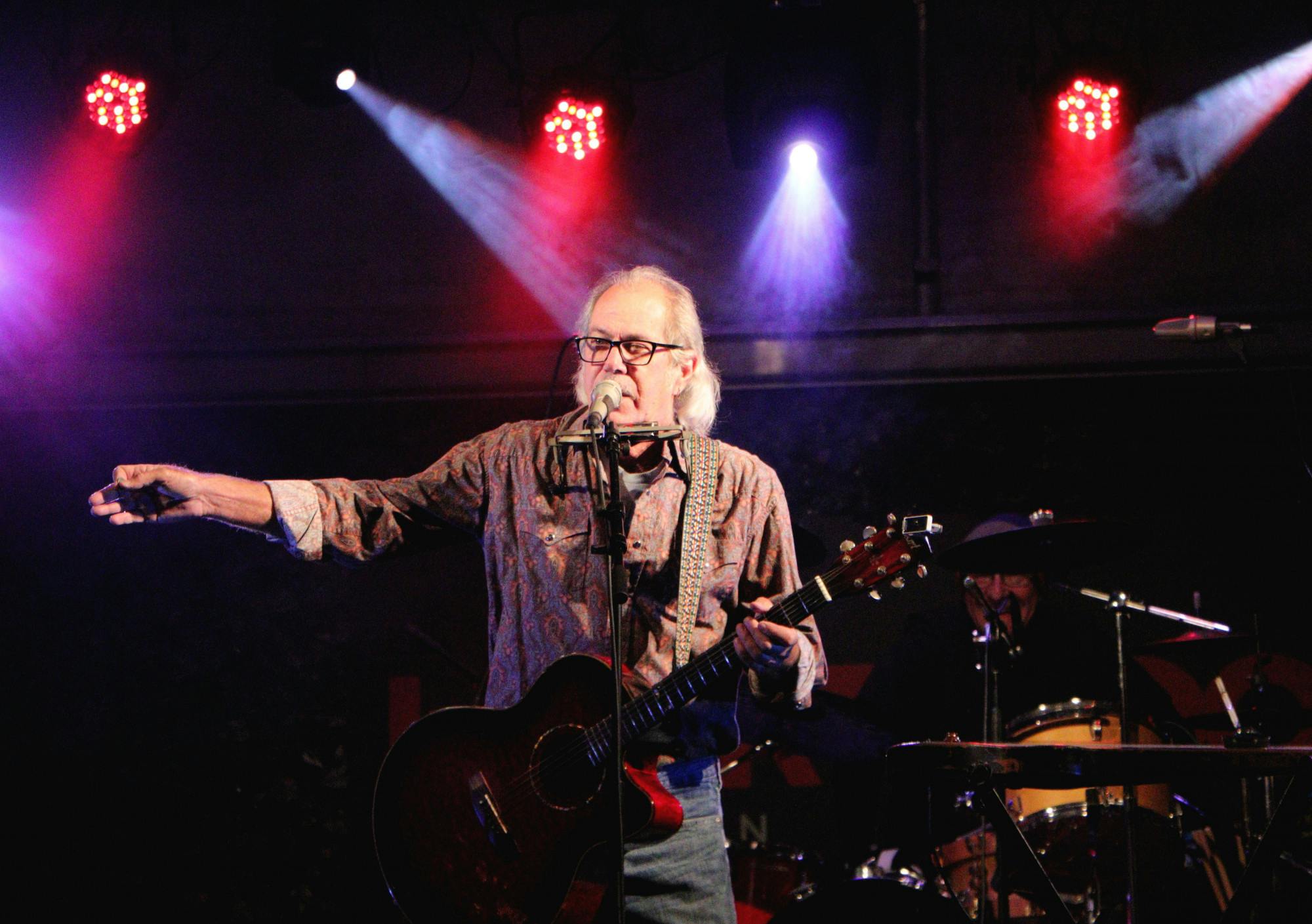 Rob Ellis Peck plays with his band during the Tom Petty Festival at Heartwood Soundstage Thursday, Oct. 20, 2022. 