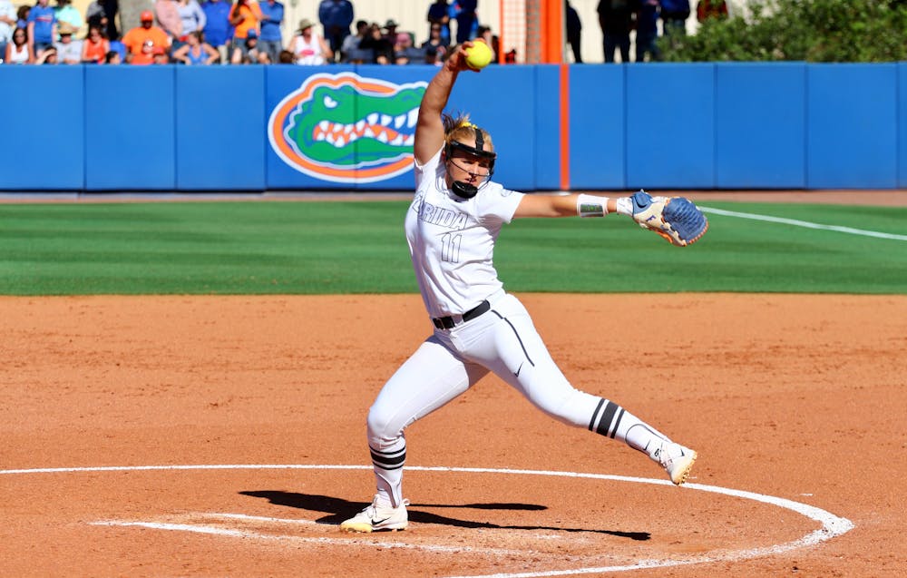 <p dir="ltr">Kelly Barnhill pitches during Florida's 5-0 win against Georgia on April 8, 2017, at Katie Seashole Pressly Stadium.</p>