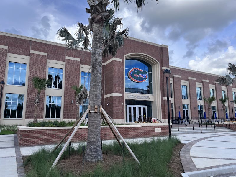 Alumni Hall Gators  Florida 47 ' Brand Vault Circle Uf Franchise