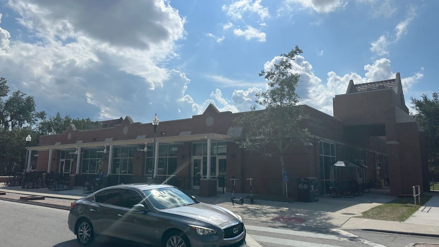 Cravings Campus Kitchen adorns indoor and outdoor seating as it sits on Fletcher Drive.