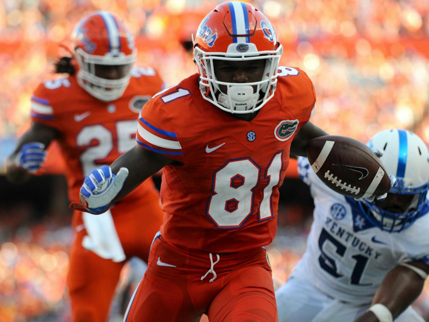 Antonio Callaway runs with the ball during Florida's 45-7 win over Kentucky on Sept. 10, 2016, at Ben Hill Griffin Stadium.