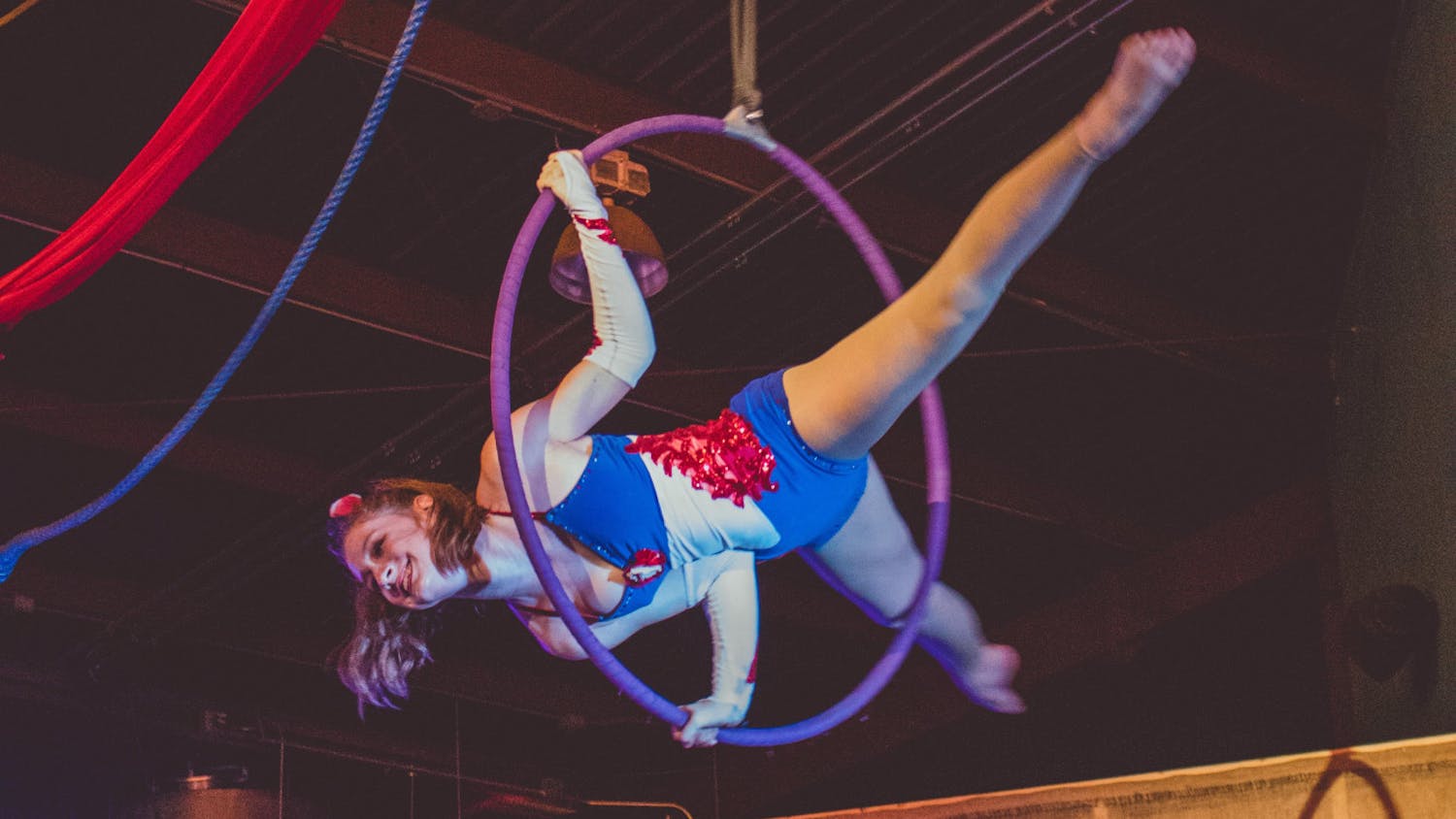 Dusty’s Drive-In Circus sets acrobatic artistry to a soundtrack of ragtime covers of pop songs.