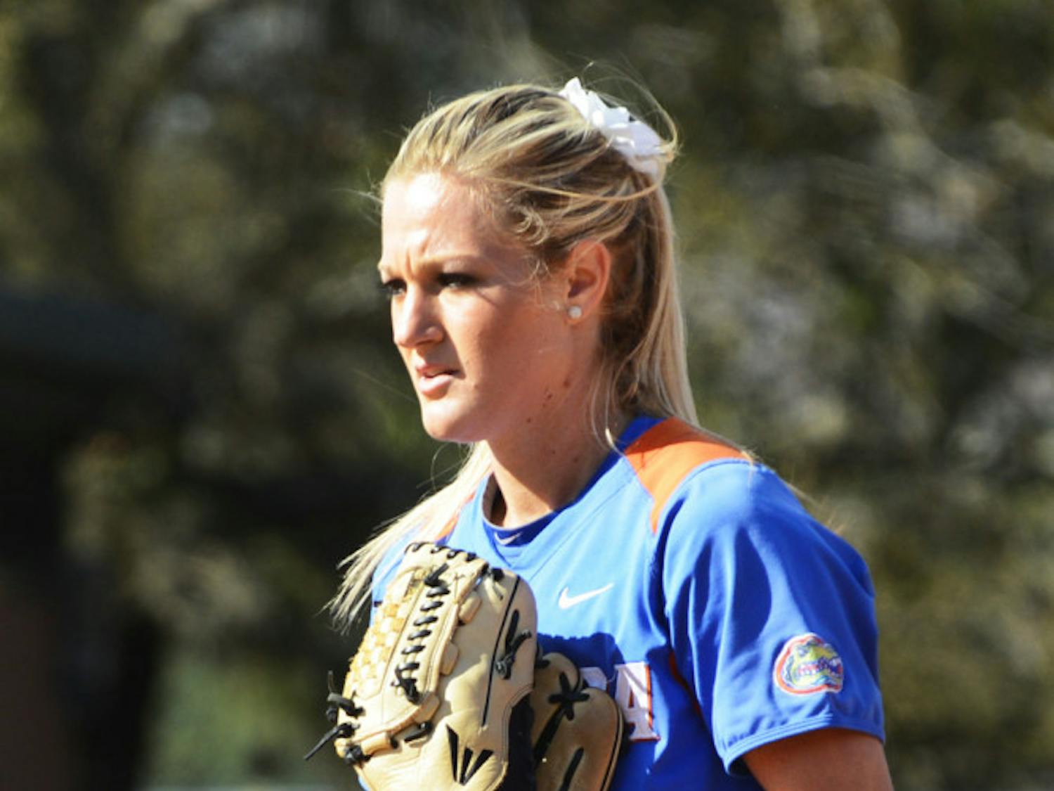 Junior Hannah Rogers waits in the circle during Florida’s 4-2 win against Mississippi State on April 6 at Katie Seashole Pressly Stadium. Rogers threw 288 pitches in 15 innings of work in the Southeastern Conference Tournament last weekend.