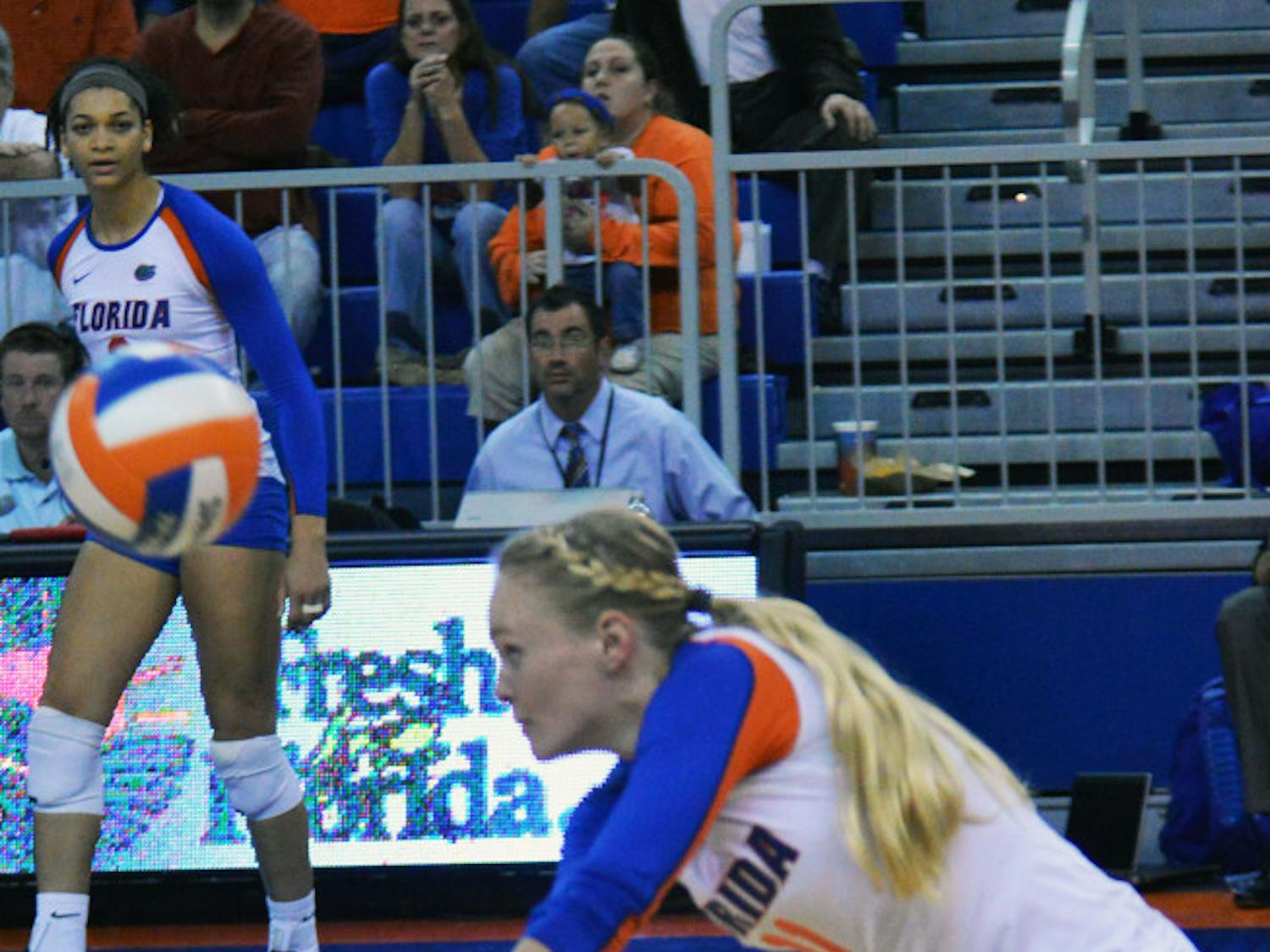 Maddy Monserez digs a ball during Florida's 3-0 win against Missouri on Friday in the O'Connell Center.